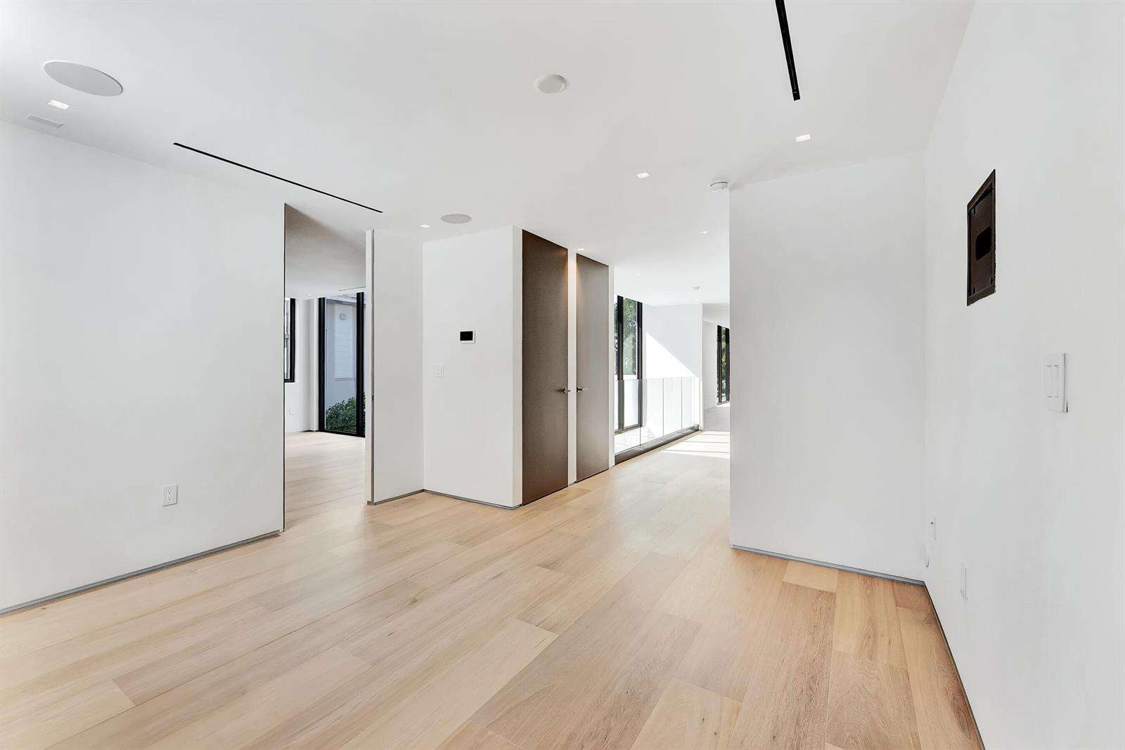 2130 Miami, Miami, FL 33129 - For Sale photo 79