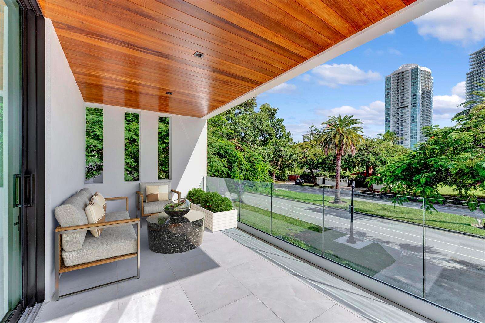 2130 Miami, Miami, FL 33129 - For Sale photo 9