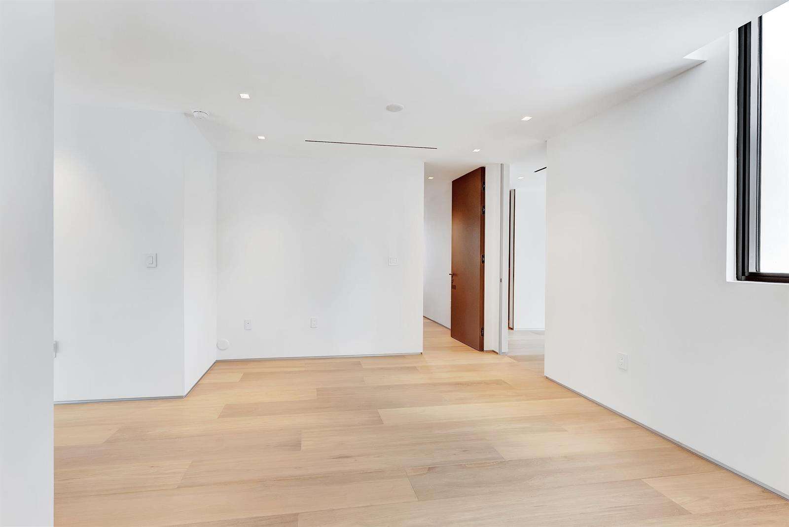2130 Miami, Miami, FL 33129 - For Sale photo 85