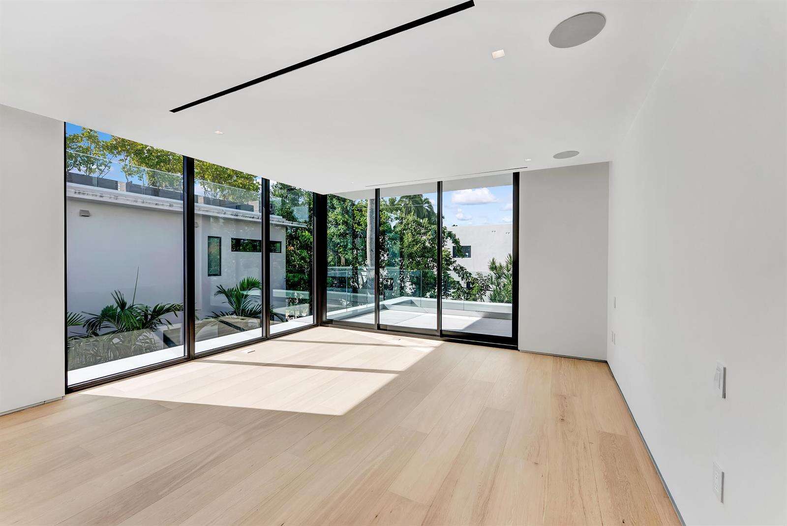 2130 Miami, Miami, FL 33129 - For Sale photo 93