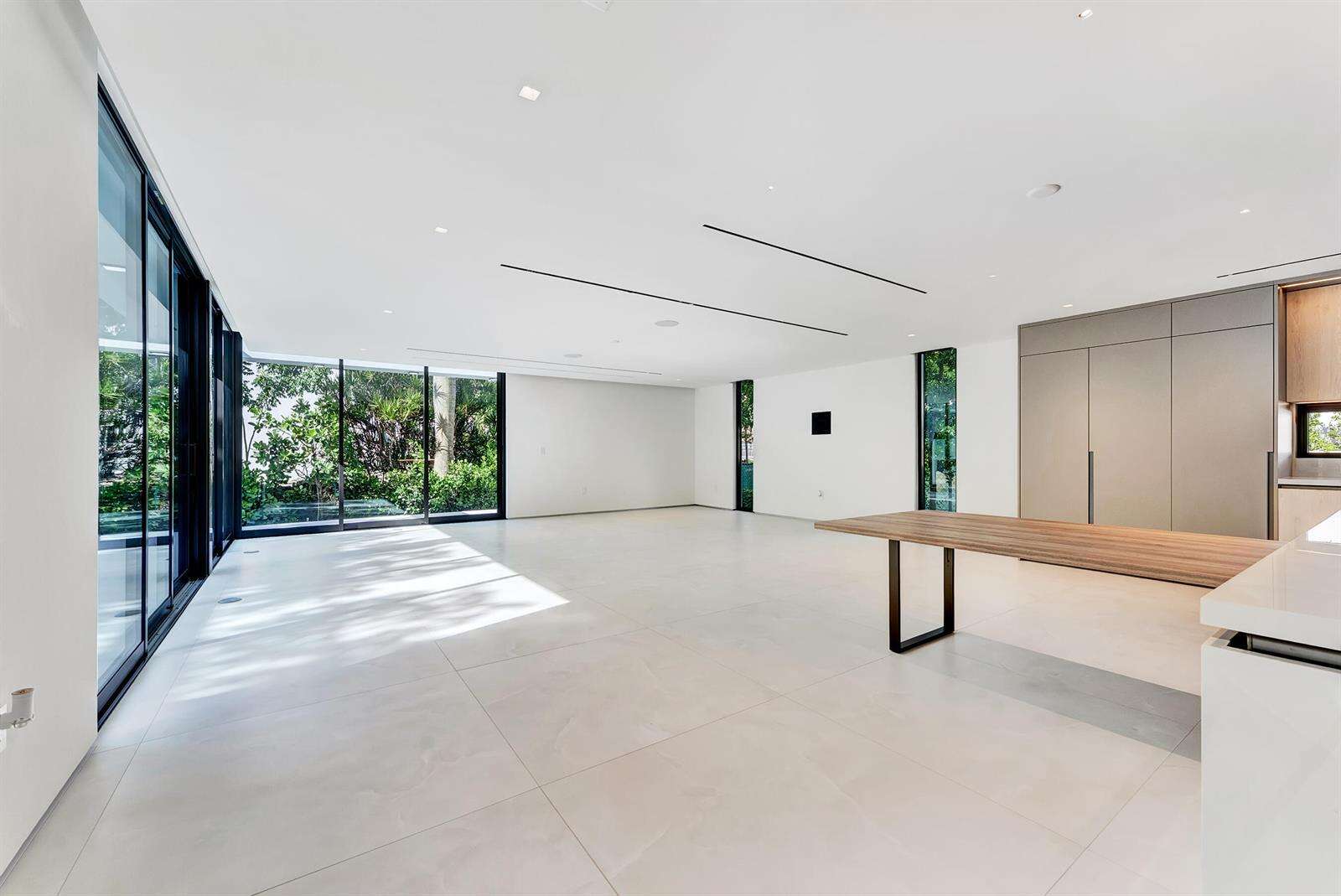 2130 Miami, Miami, FL 33129 - For Sale photo 100