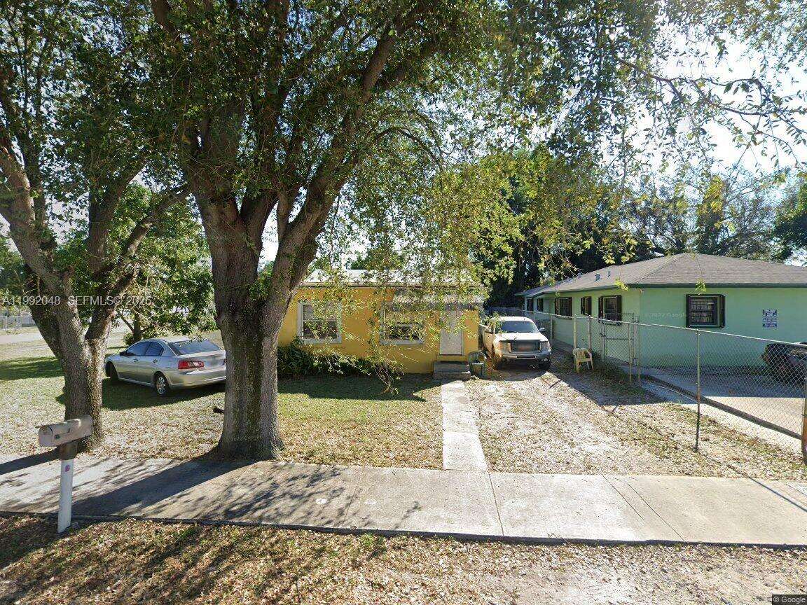 2304 99th Ter, Miami, FL 33147 | Picture 1