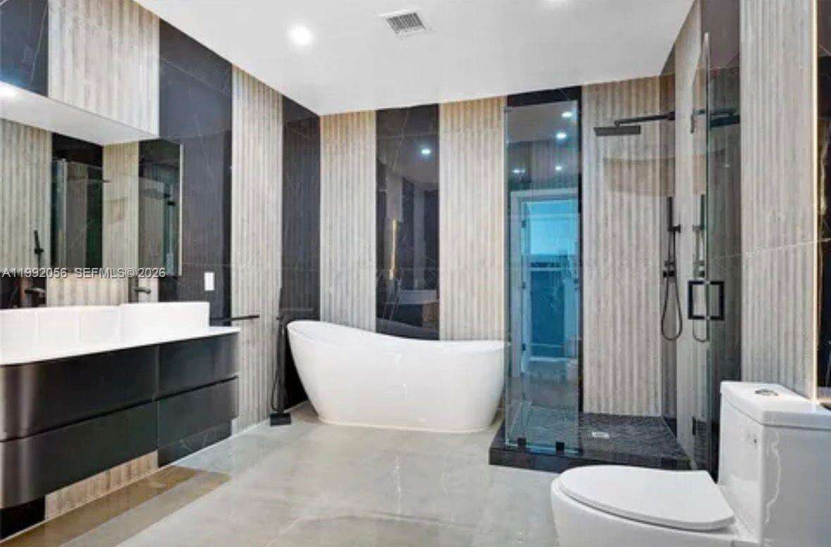 111 46th St, Miami, FL 33127 | Picture 8