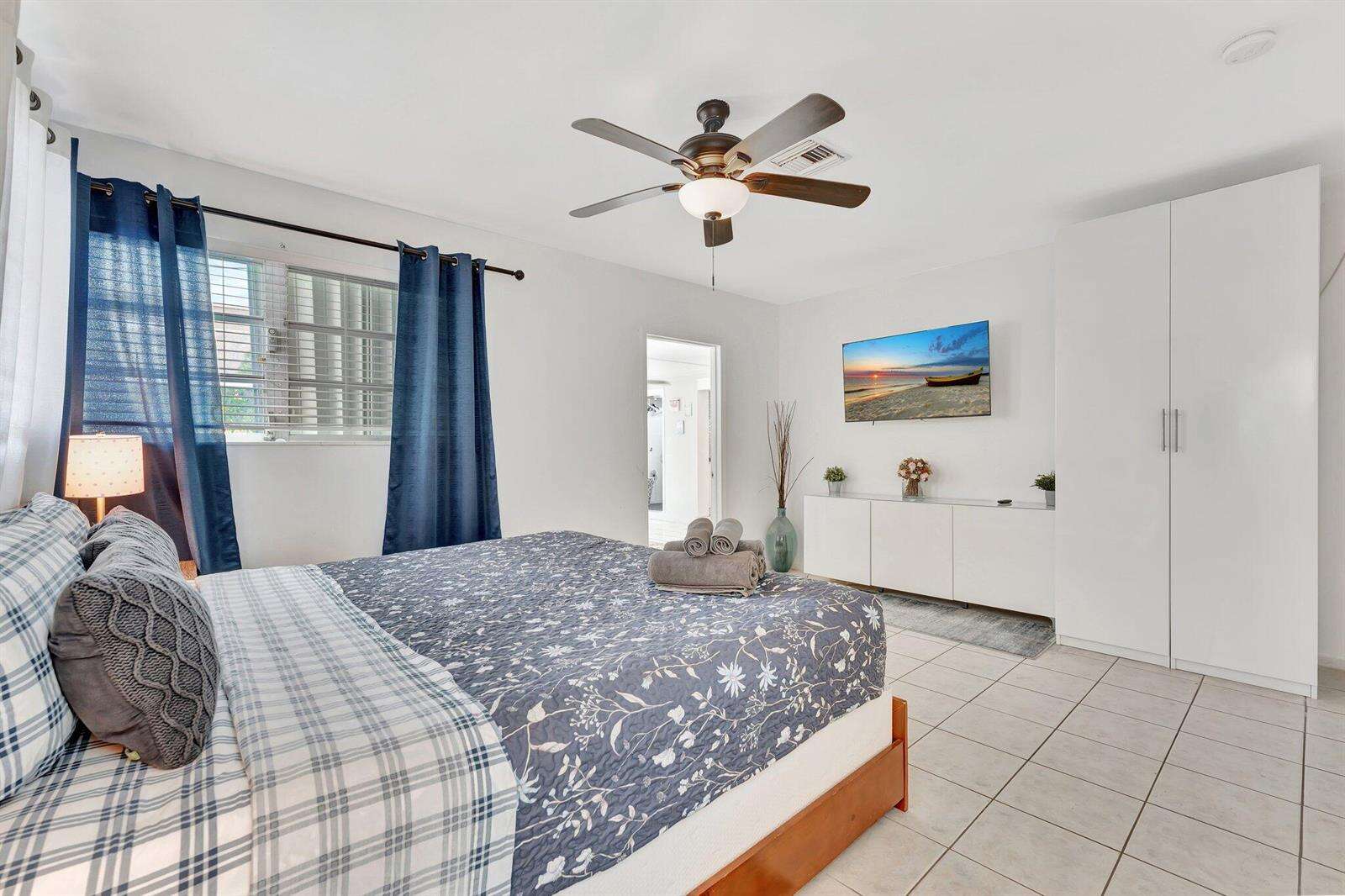 1246 Johnson, Hollywood, FL 33019 - For Sale photo 26