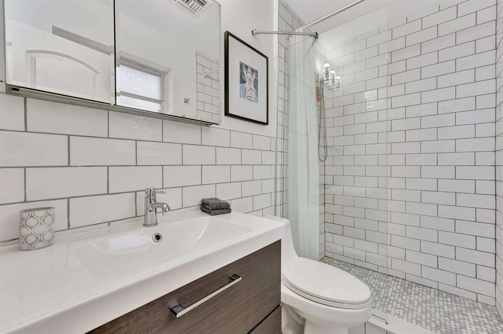 1246 Johnson, Hollywood, FL 33019 - For Sale photo 27