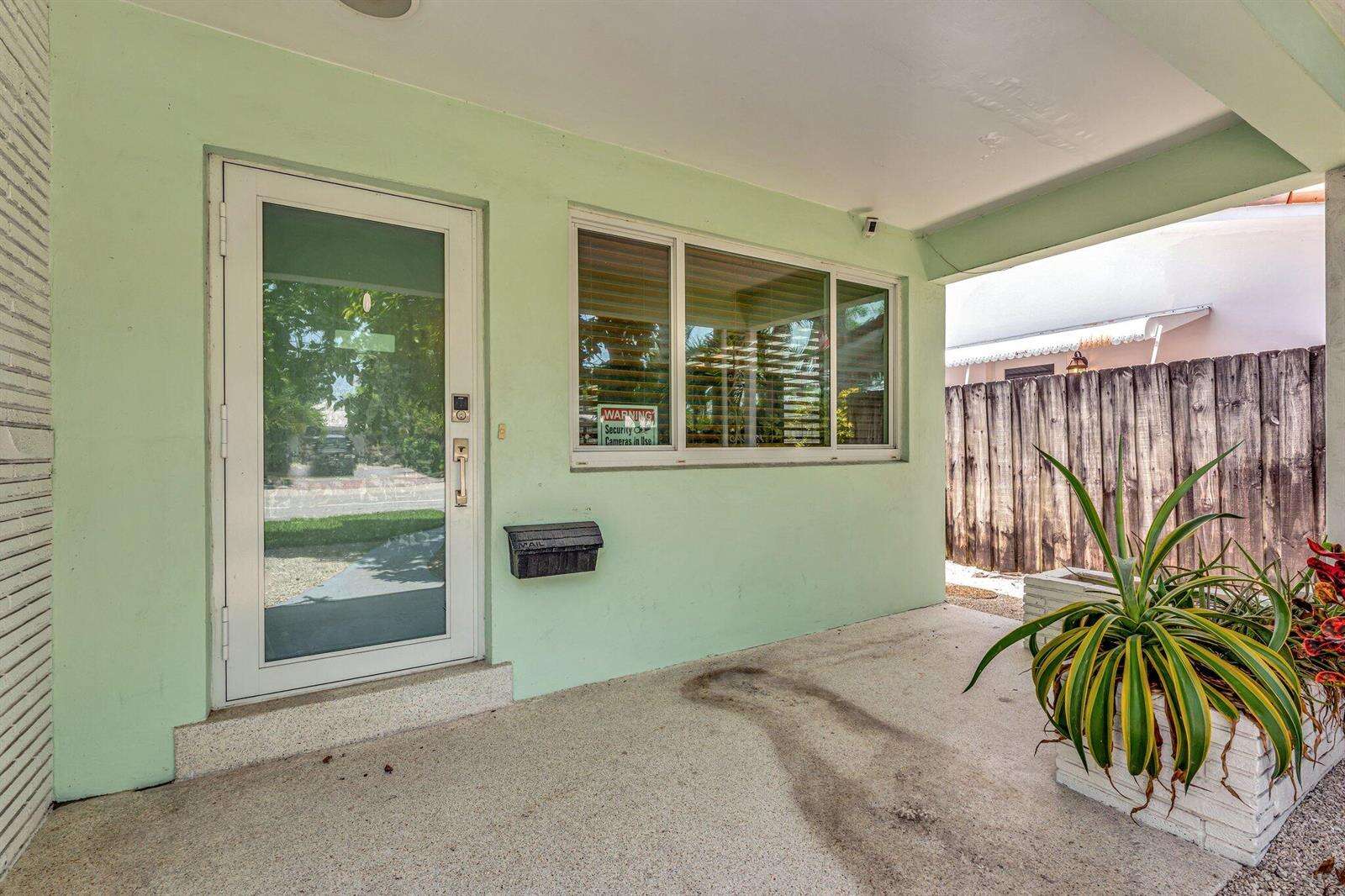 1246 Johnson, Hollywood, FL 33019 - For Sale photo 4