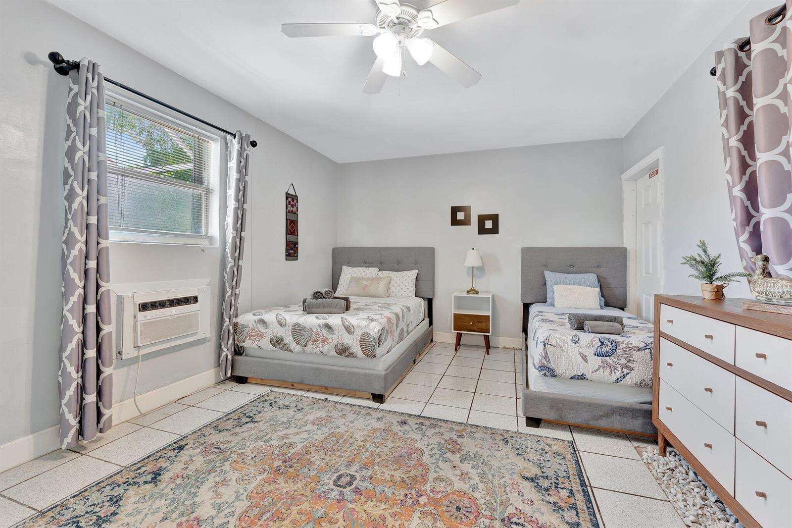1246 Johnson, Hollywood, FL 33019 - For Sale photo 31