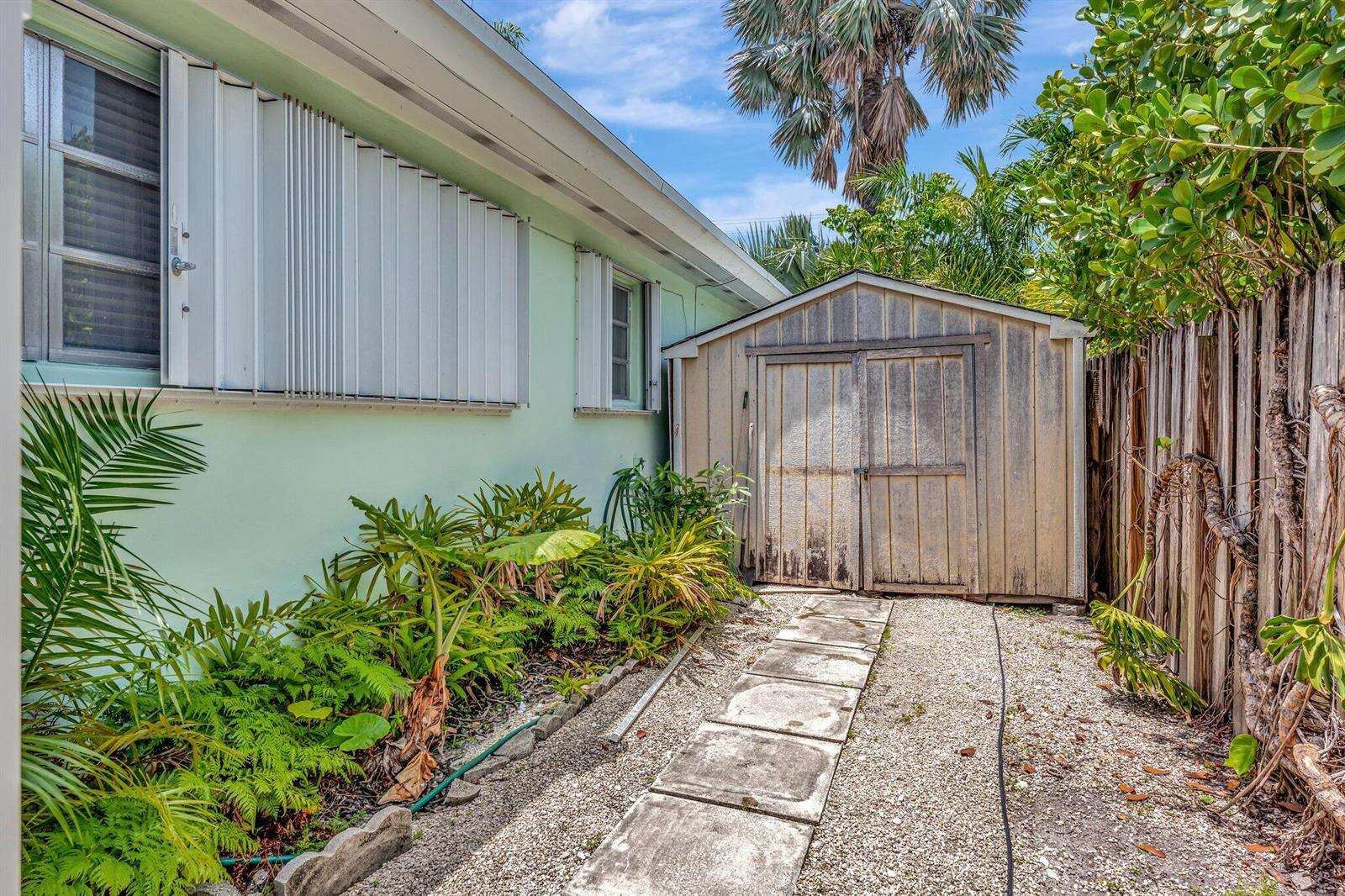 1246 Johnson, Hollywood, FL 33019 - For Sale photo 39