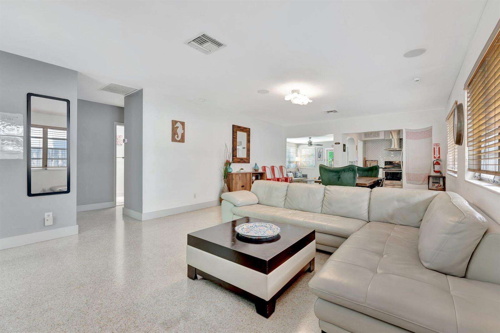 1246 Johnson, Hollywood, FL 33019 - For Sale photo 6