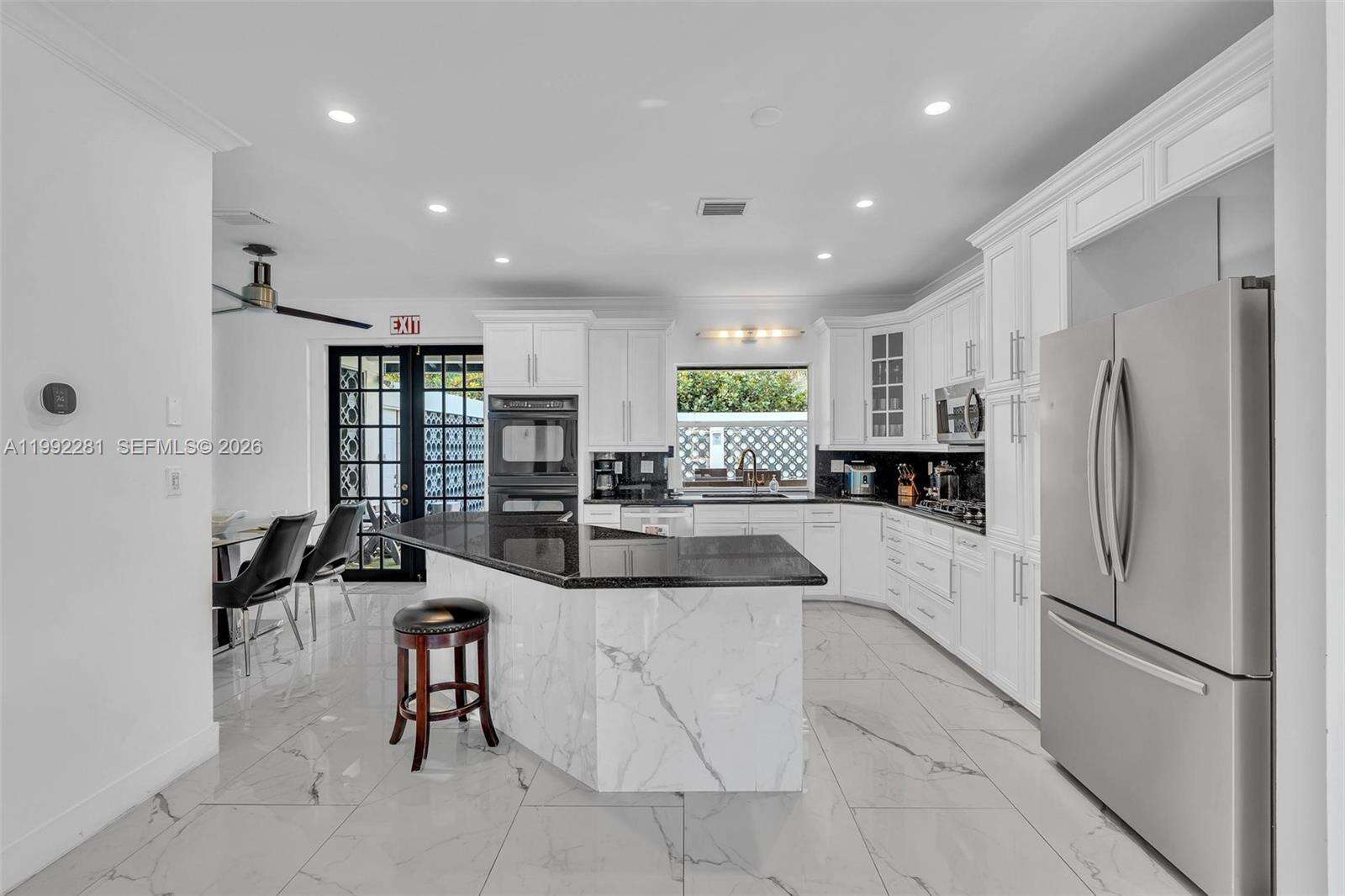 472 Sunset Dr, Hallandale Beach, FL 33009 | Picture 16