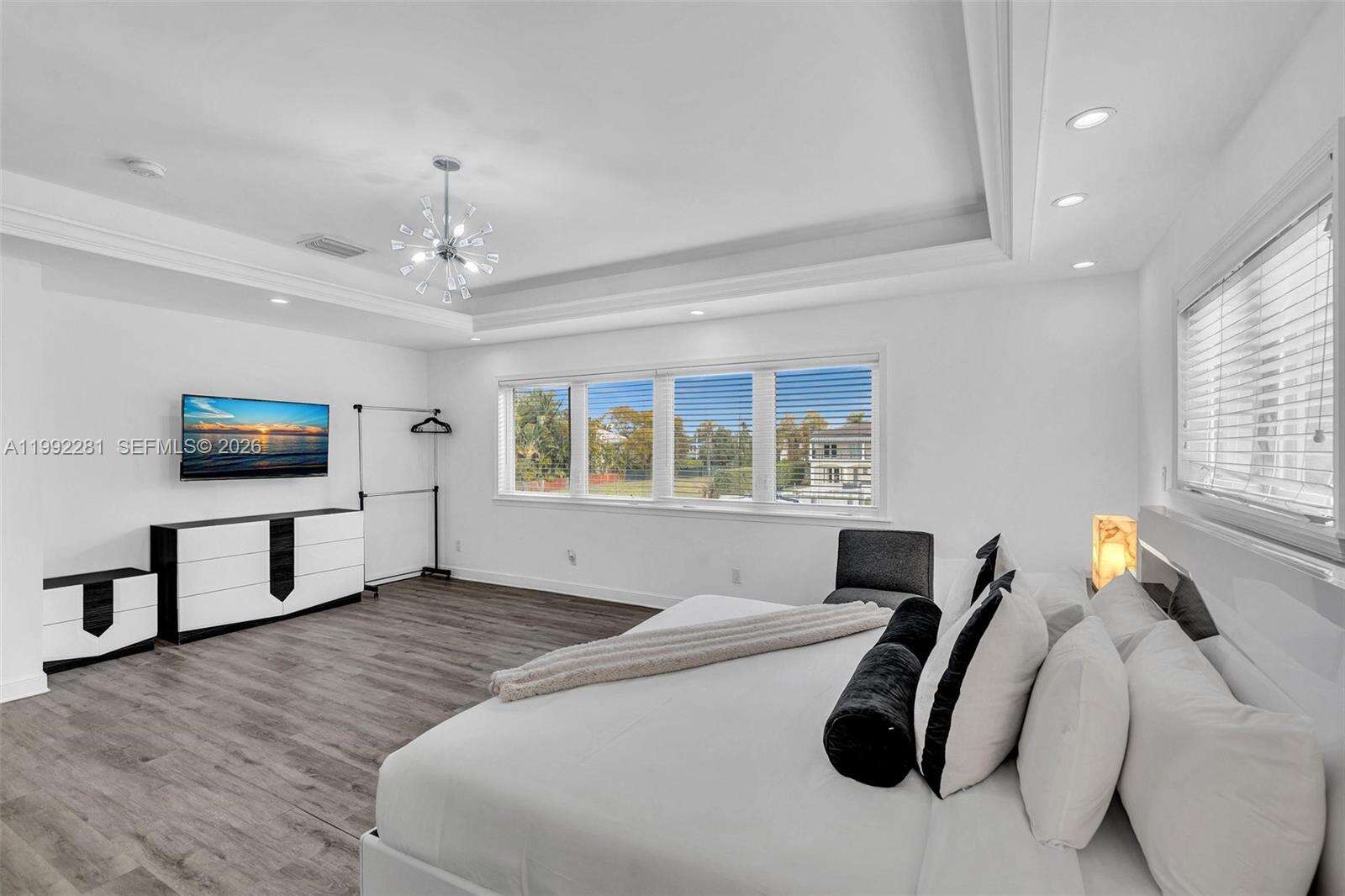 472 Sunset Dr, Hallandale Beach, FL 33009 | Picture 46