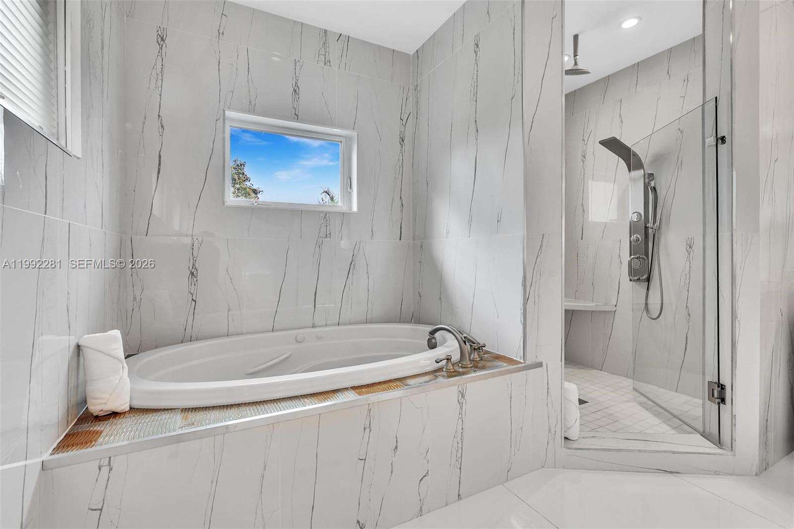 472 Sunset Dr, Hallandale Beach, FL 33009 | Picture 50