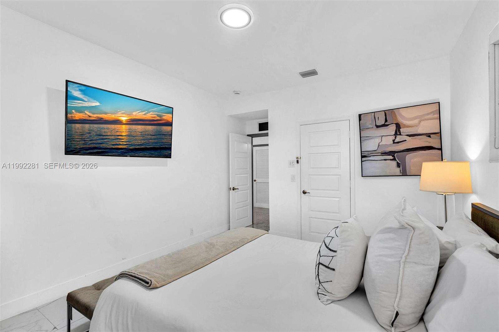 472 Sunset Dr, Hallandale Beach, FL 33009 | Picture 62