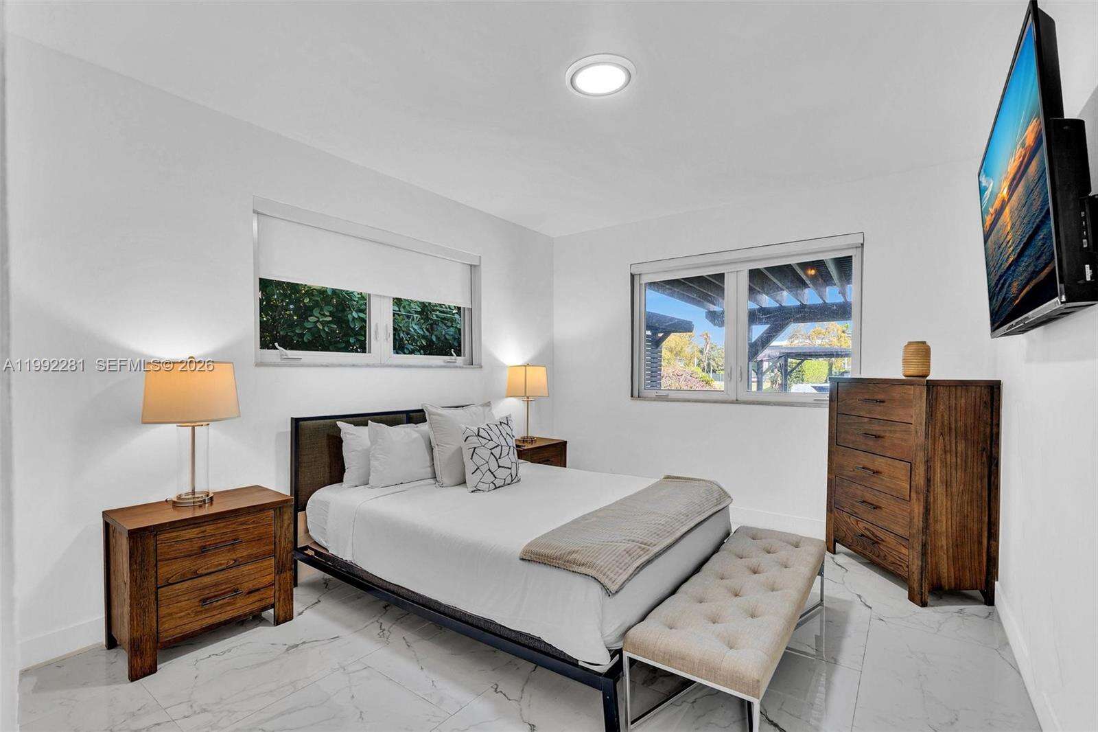 472 Sunset Dr, Hallandale Beach, FL 33009 | Picture 71