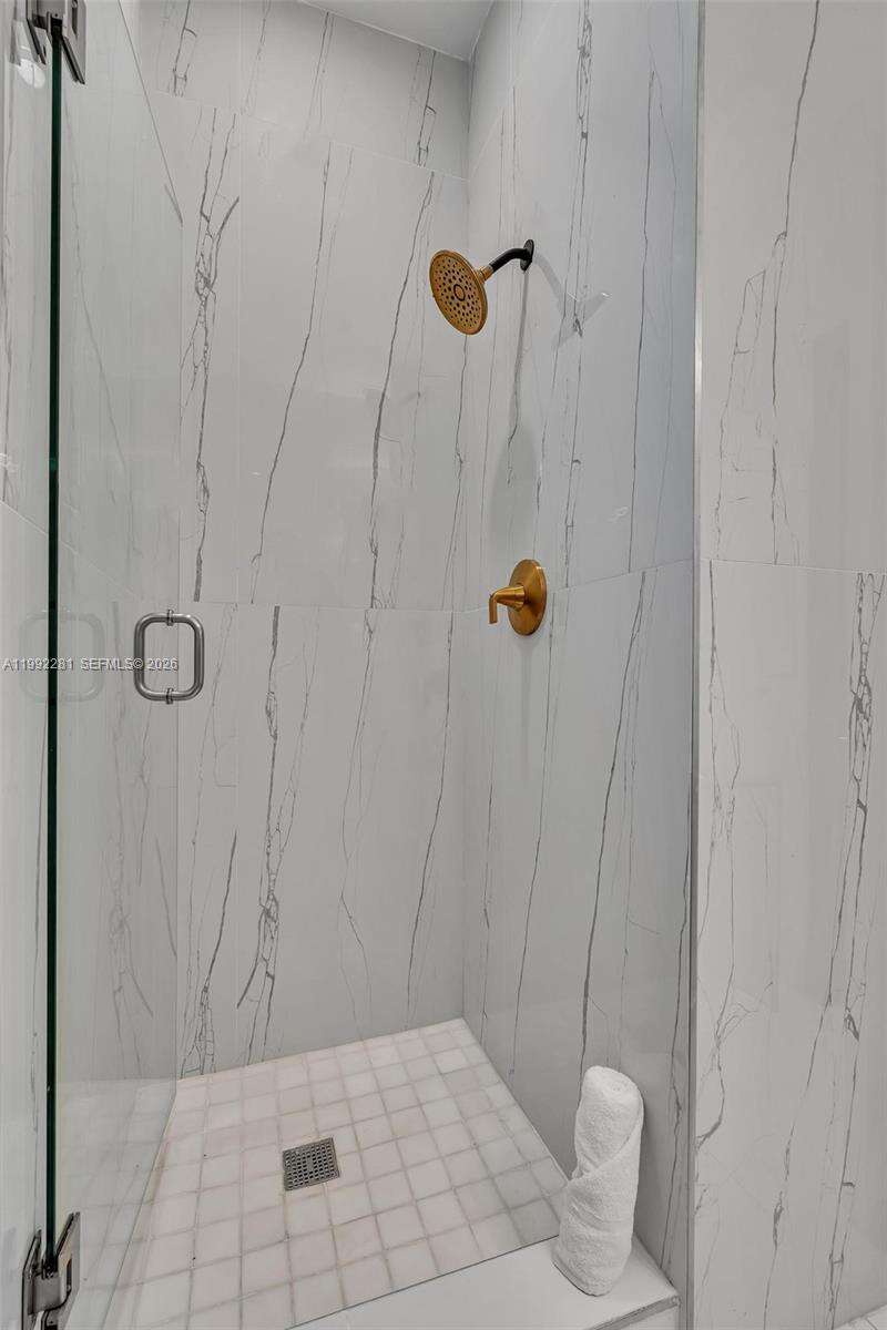 472 Sunset Dr, Hallandale Beach, FL 33009 | Picture 73