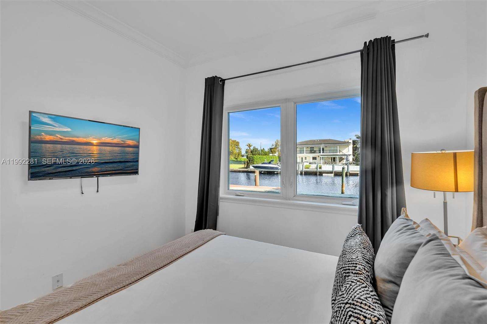 472 Sunset Dr, Hallandale Beach, FL 33009 | Picture 76