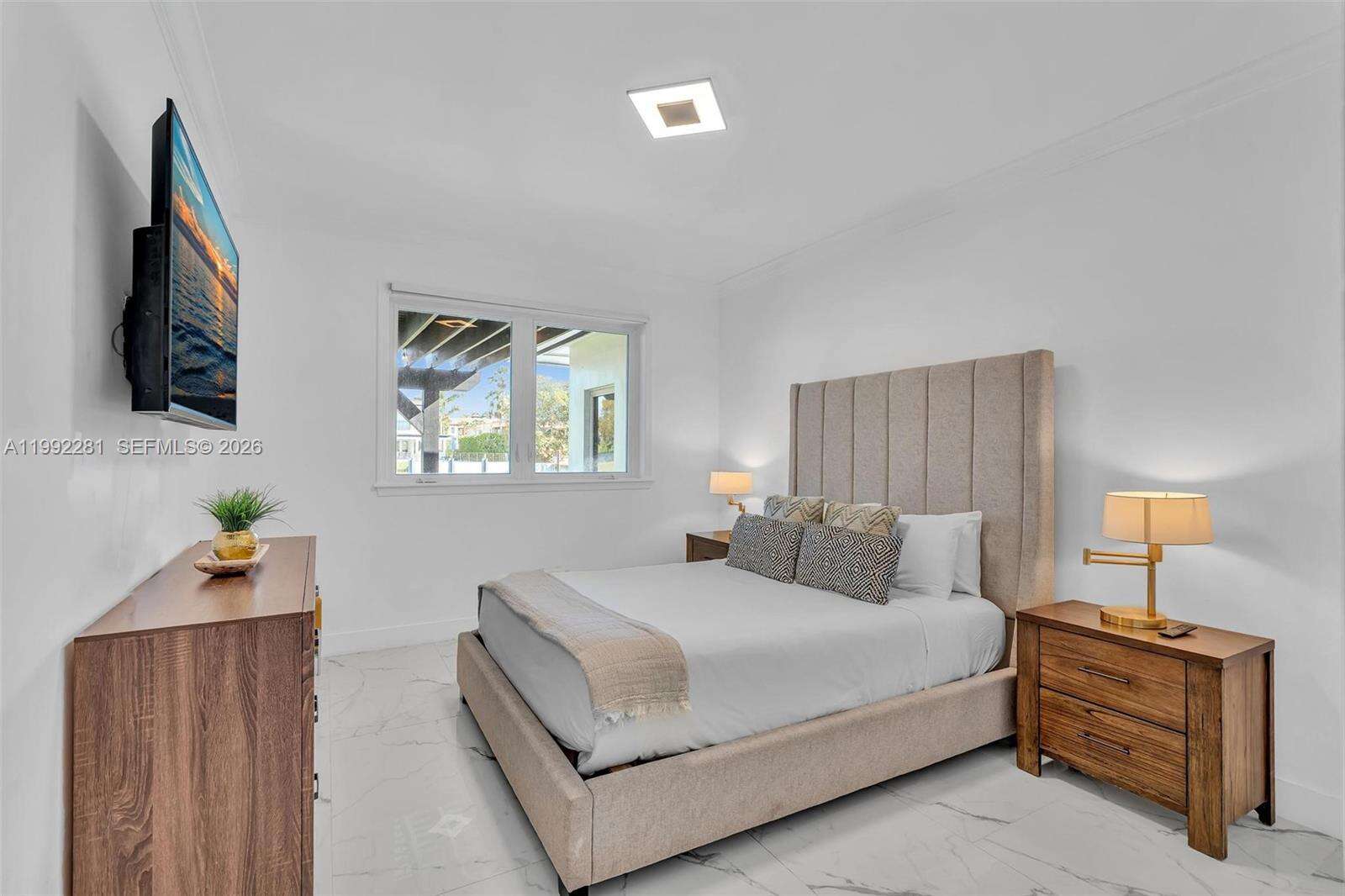 472 Sunset Dr, Hallandale Beach, FL 33009 | Picture 77