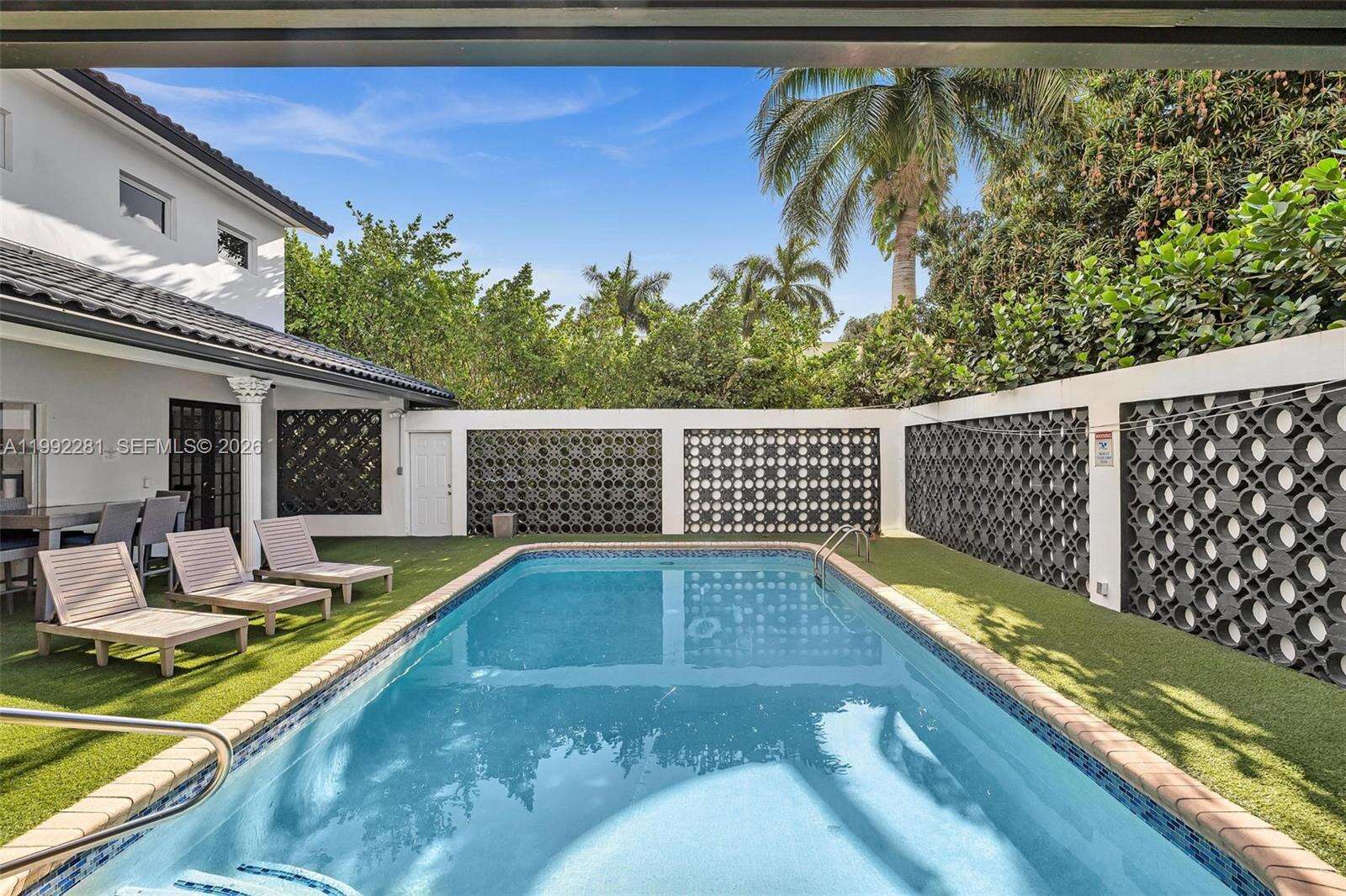 472 Sunset Dr, Hallandale Beach, FL 33009 | Picture 84