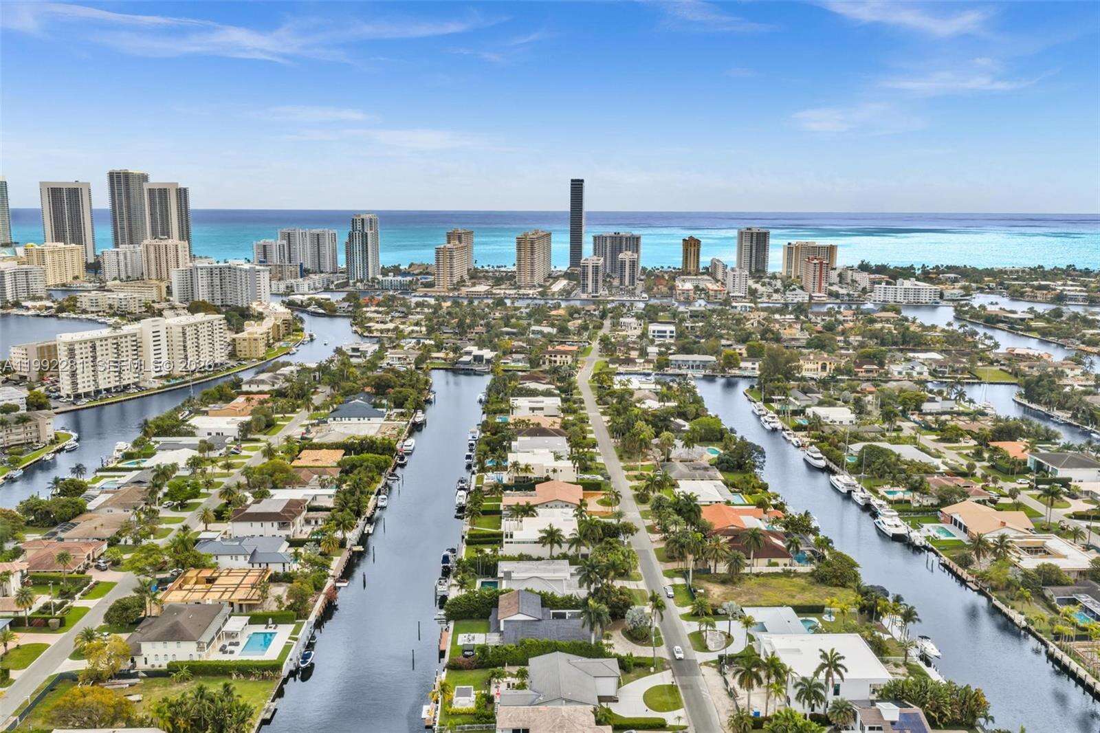 472 Sunset Dr, Hallandale Beach, FL 33009 | Picture 97