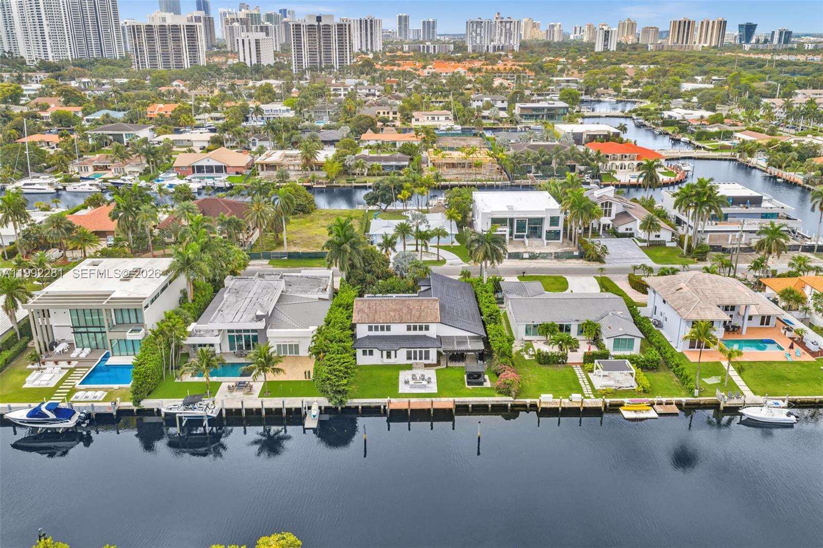 472 Sunset Dr, Hallandale Beach, FL 33009 | Picture 98