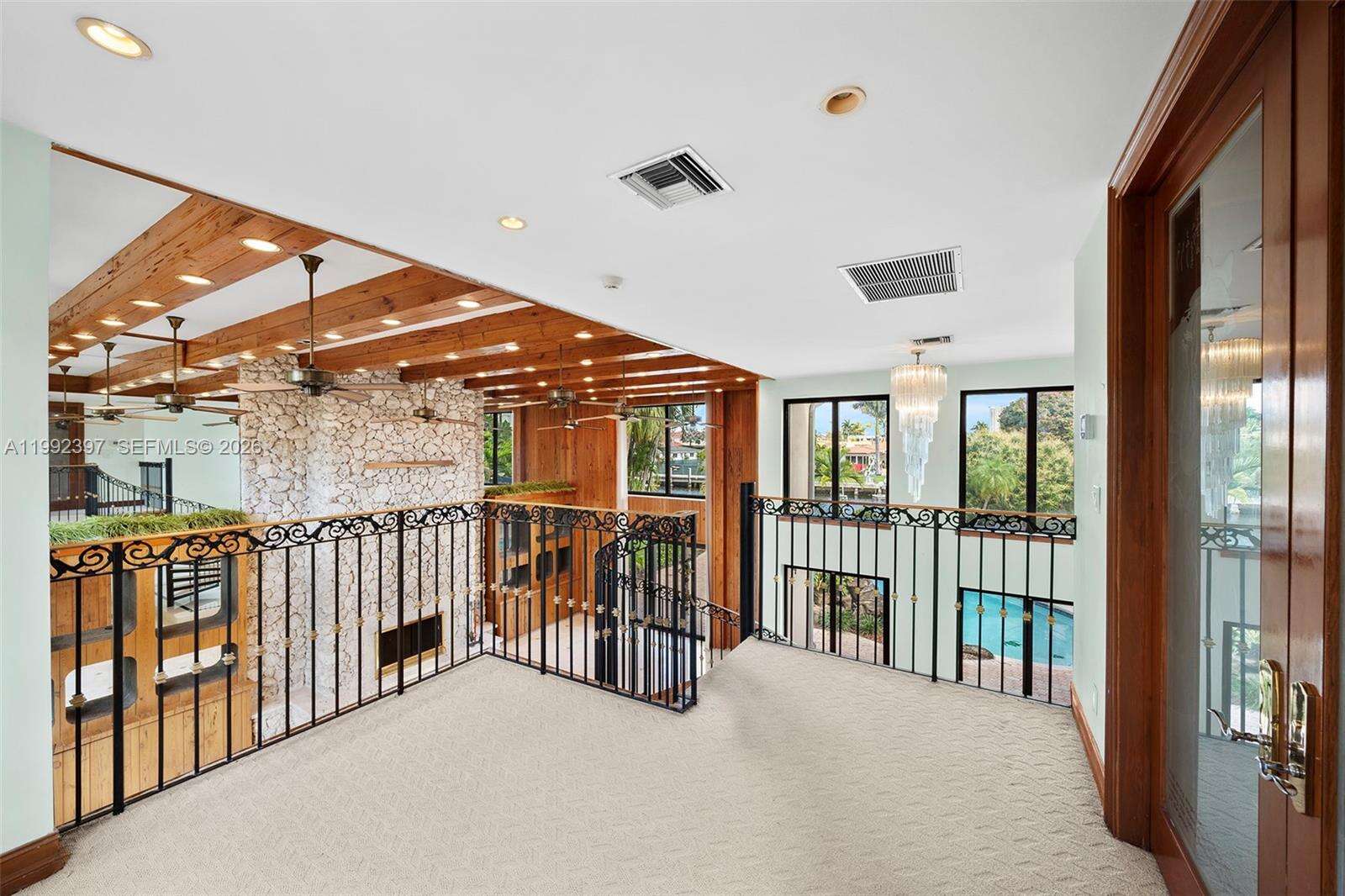 448 Poinciana Dr, Hallandale Beach, FL 33009 | Picture 19