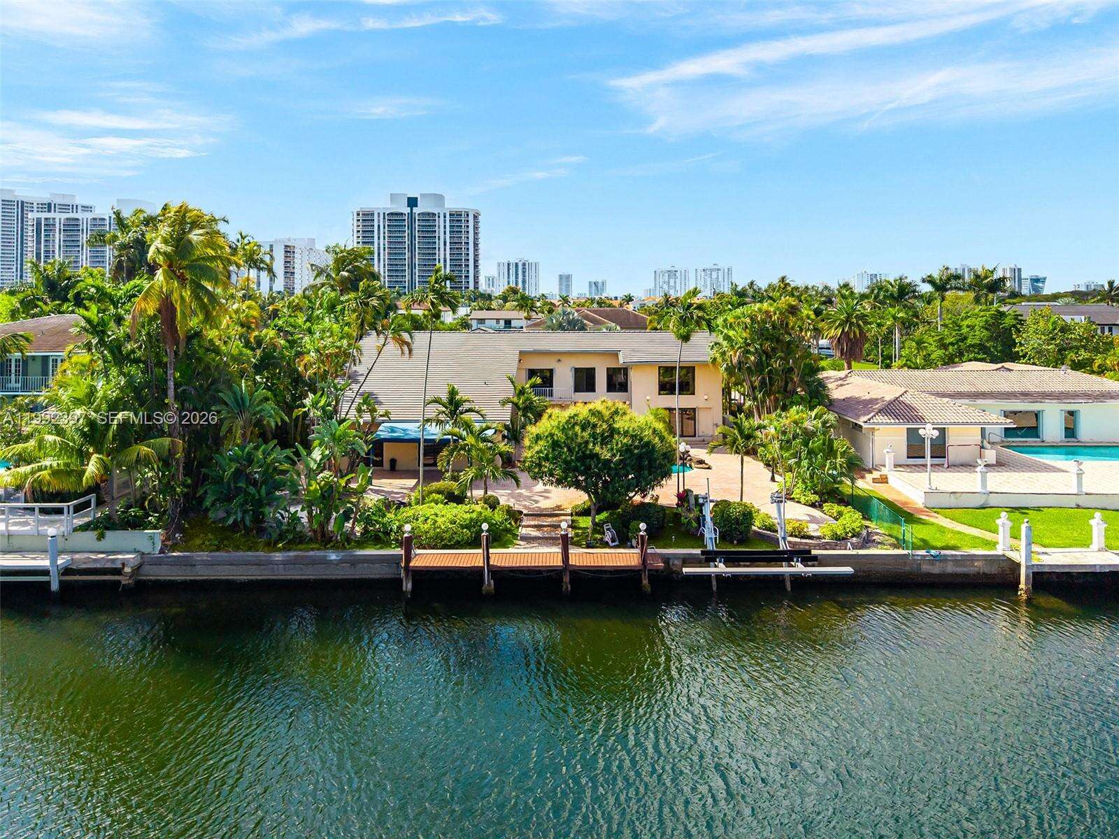 448 Poinciana Dr, Hallandale Beach, FL 33009 | Picture 3