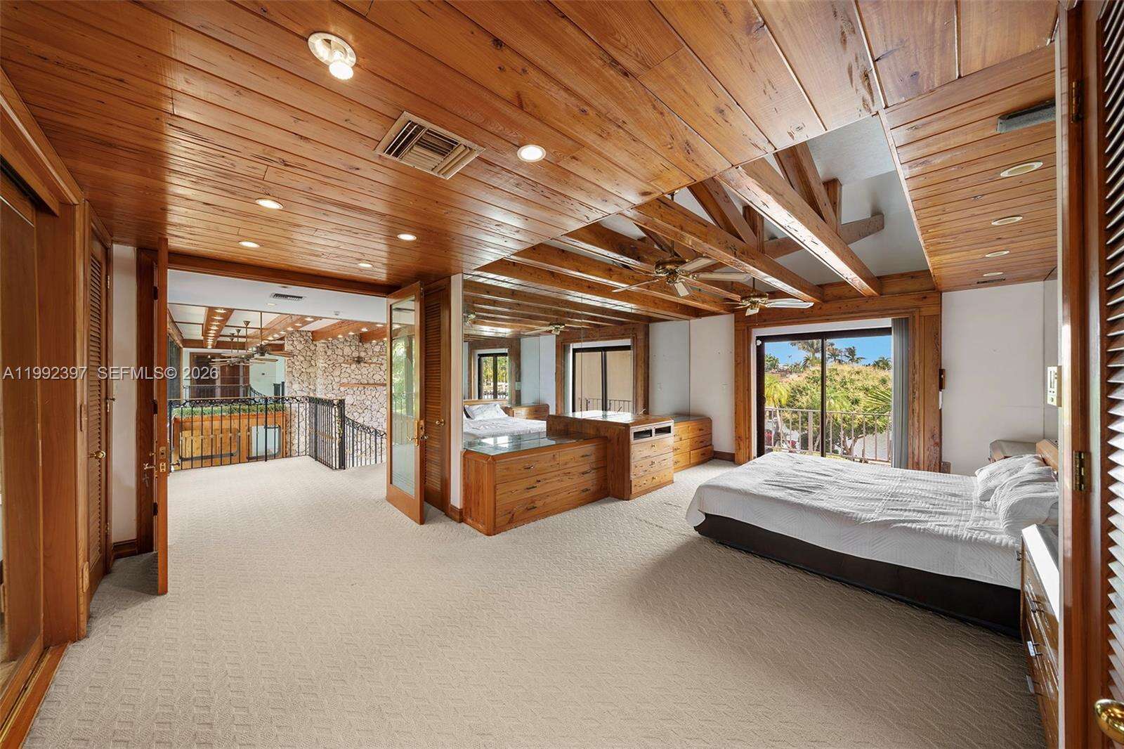 448 Poinciana Dr, Hallandale Beach, FL 33009 | Picture 24