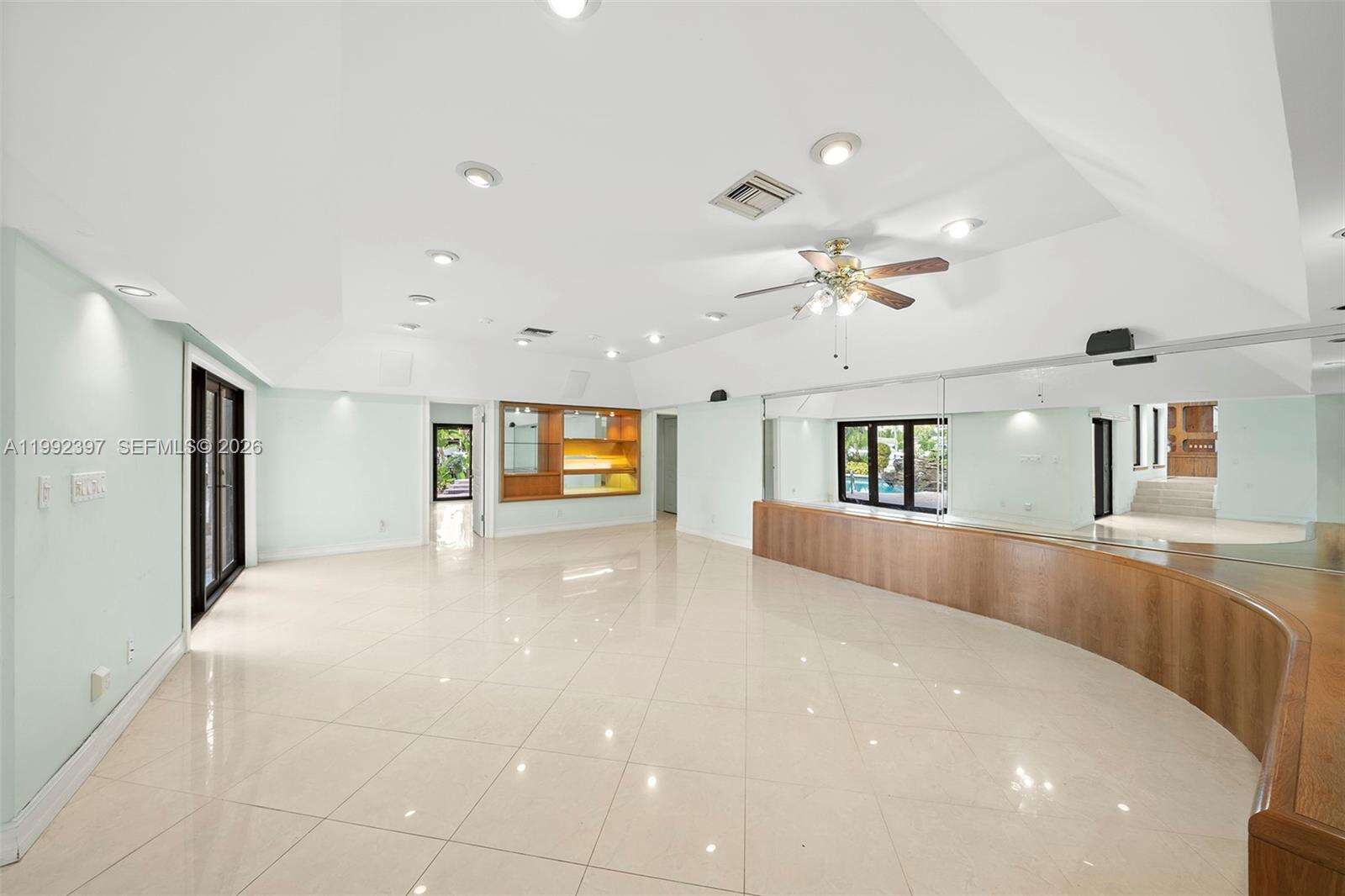 448 Poinciana Dr, Hallandale Beach, FL 33009 | Picture 32