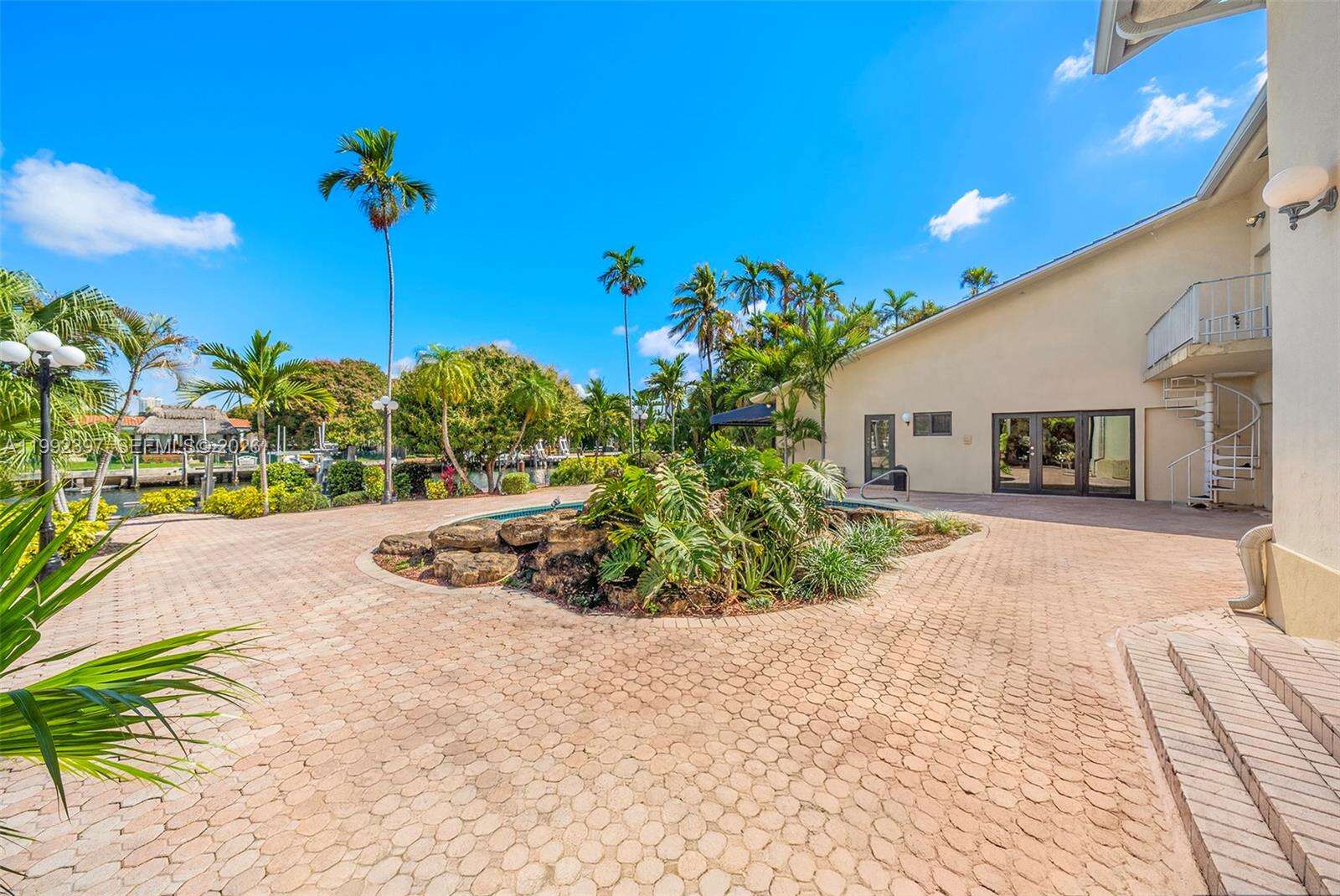 448 Poinciana Dr, Hallandale Beach, FL 33009 | Picture 46