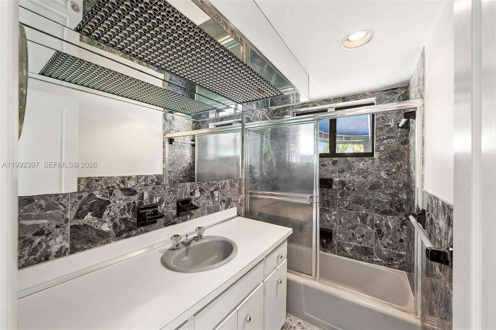 448 Poinciana Dr, Hallandale Beach, FL 33009 | Picture 52