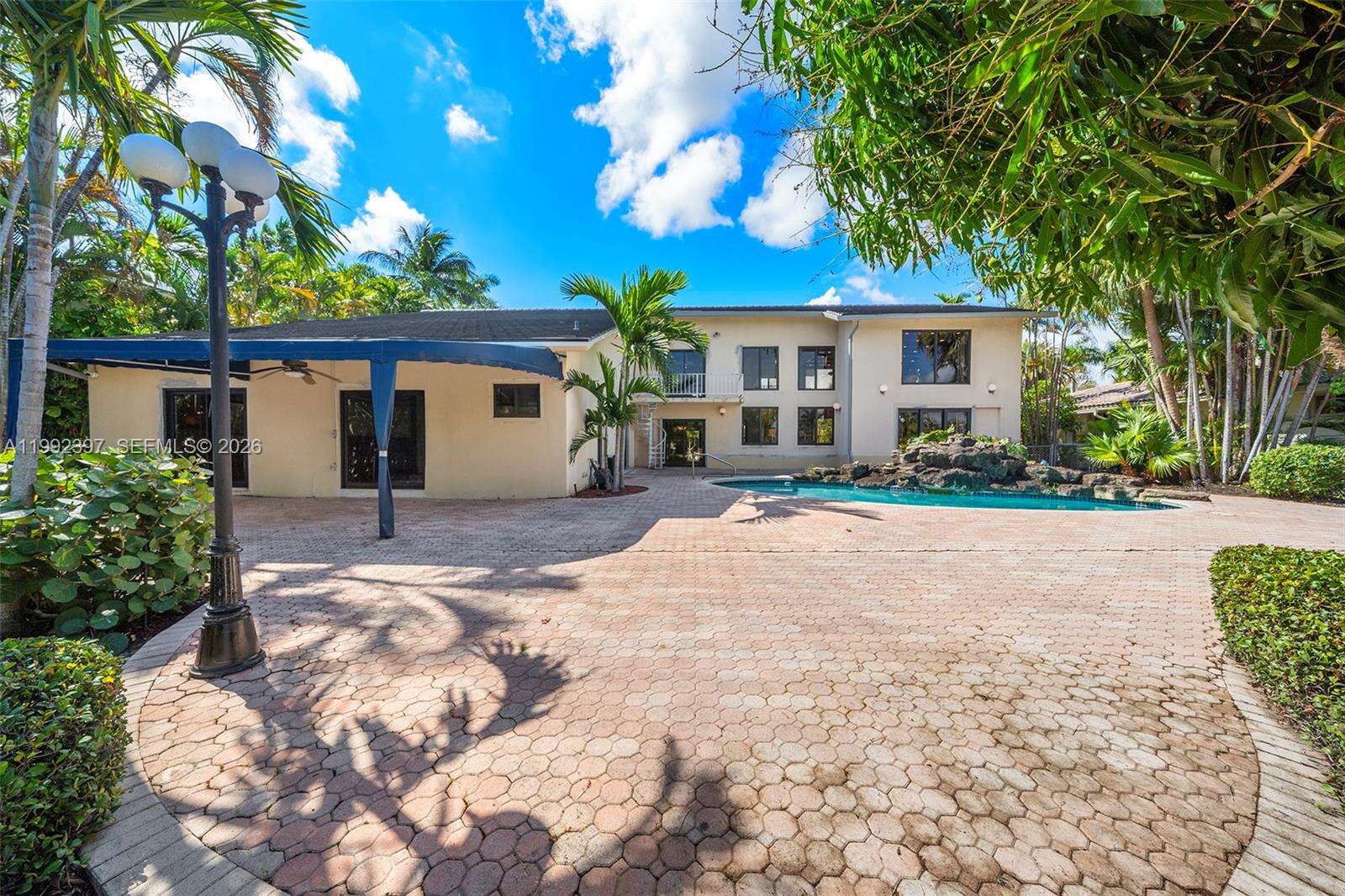 448 Poinciana Dr, Hallandale Beach, FL 33009 | Picture 58