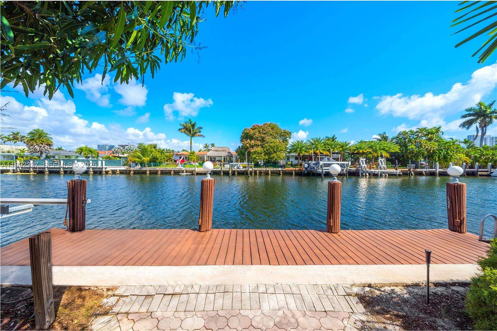 448 Poinciana Dr, Hallandale Beach, FL 33009 | Picture 8