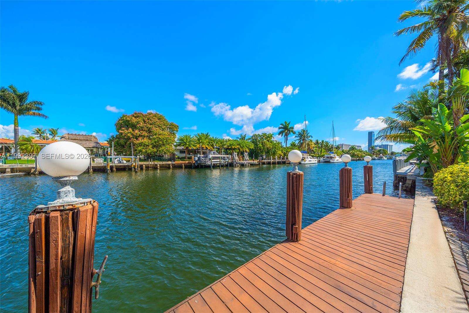 448 Poinciana Dr, Hallandale Beach, FL 33009 | Picture 9