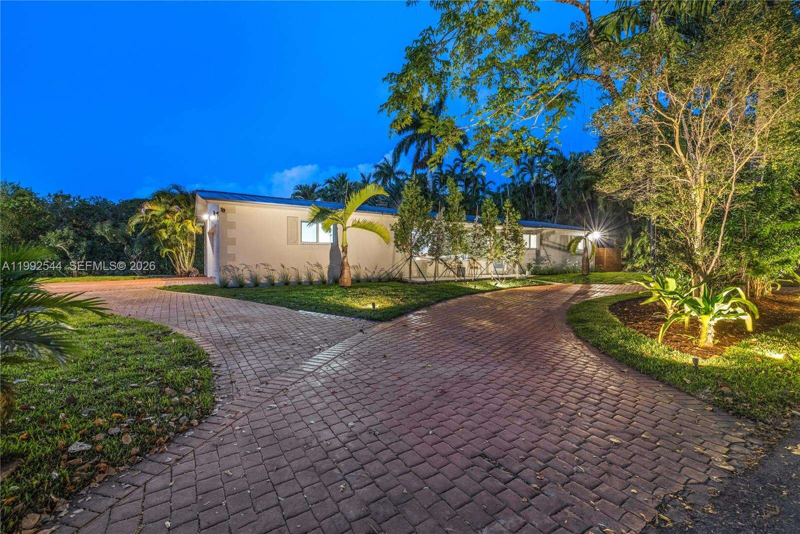 615 115th St, Biscayne Park, FL 33161 - For Sale photo 4