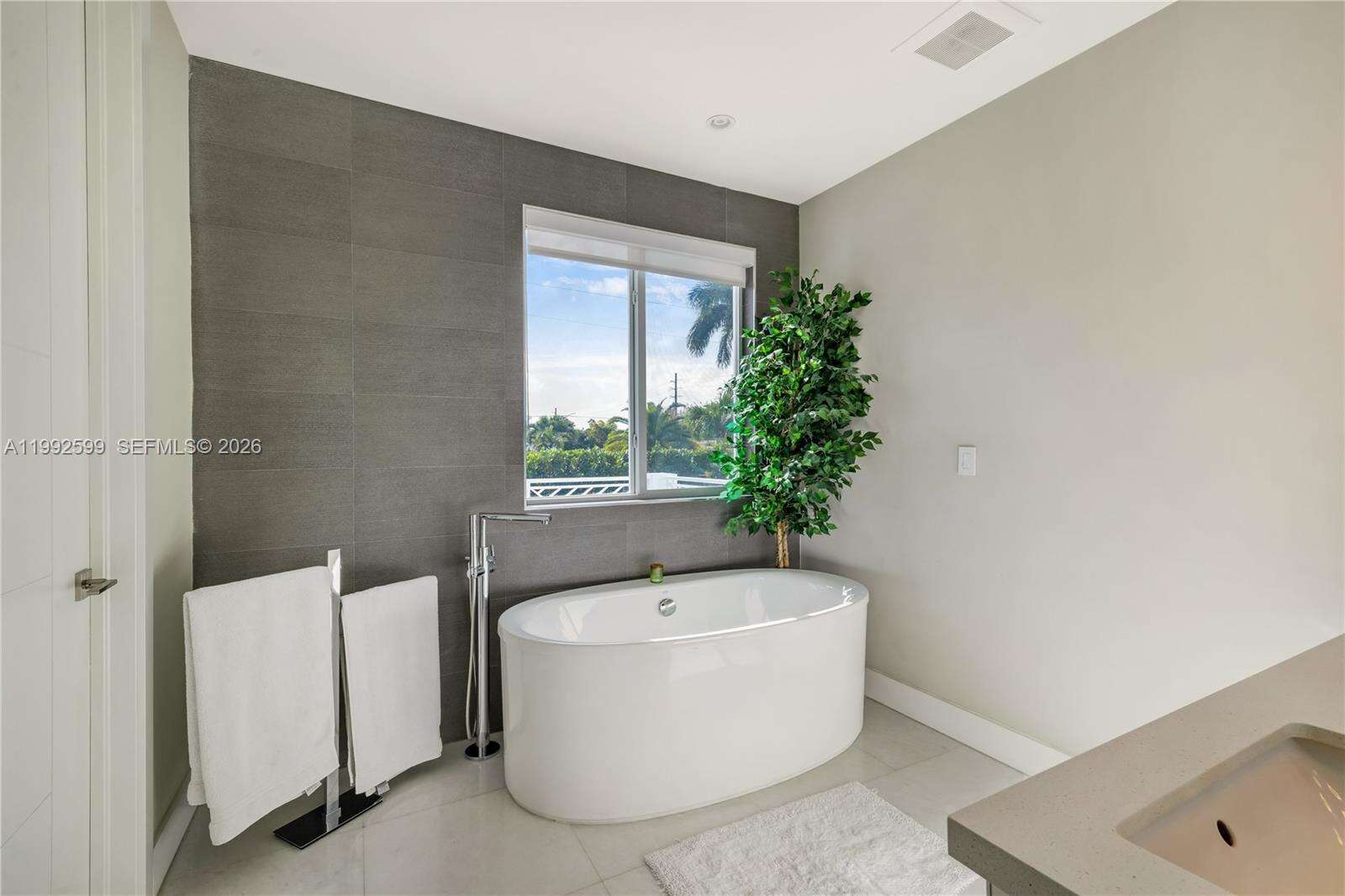 5602 65th Ct, South Miami, FL 33143 | Picture 10