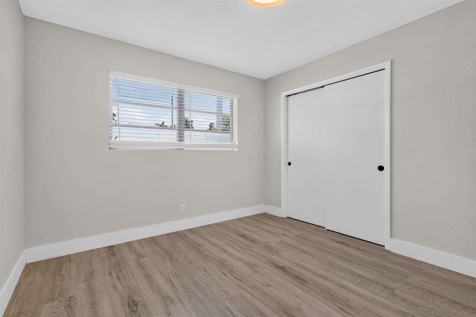 614 32nd, Hollywood, FL 33021 - For Sale photo 17
