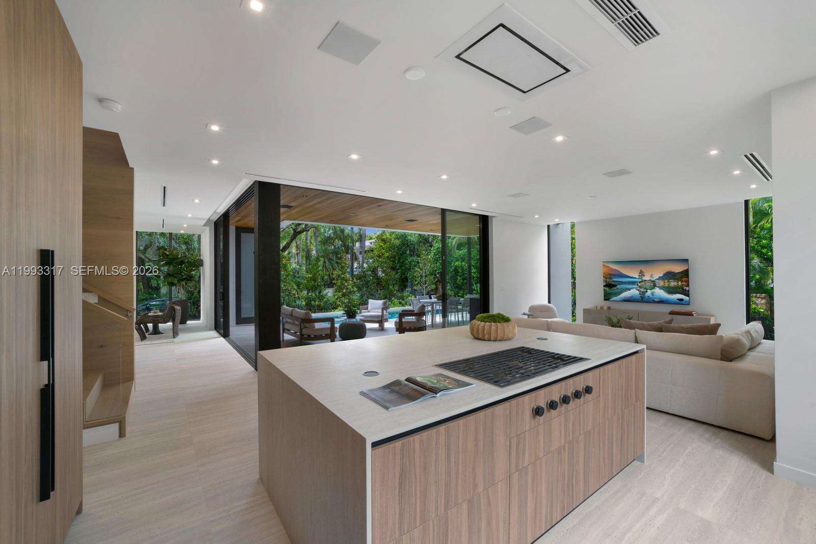 4095 Hardie Ave, Miami, FL 33133 | Picture 13