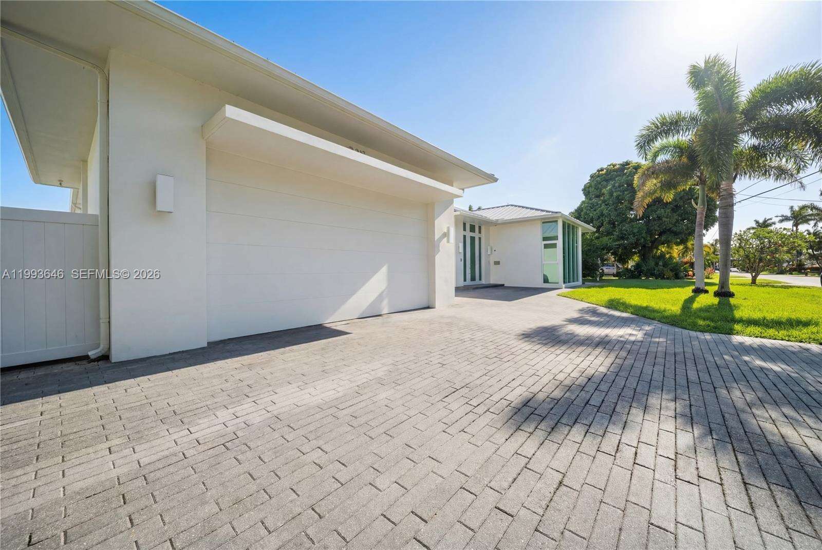2815 26th Pl, Fort Lauderdale, FL 33306 - For Sale photo 5