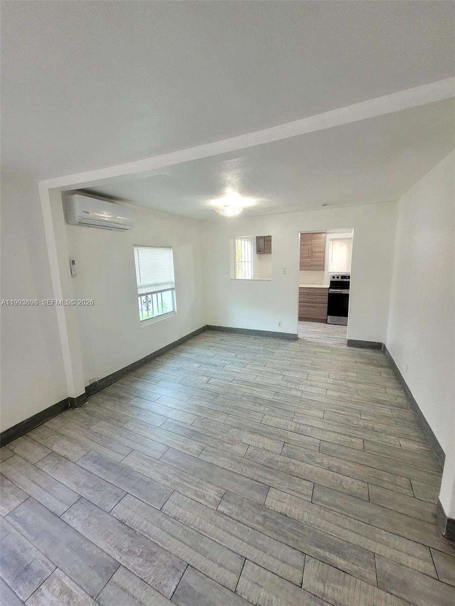 5720 Miami Pl, Miami, FL 33137 | Picture 13