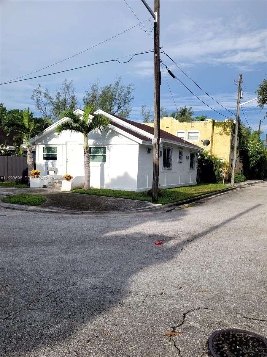 5720 Miami Pl, Miami, FL 33137 | Picture 4