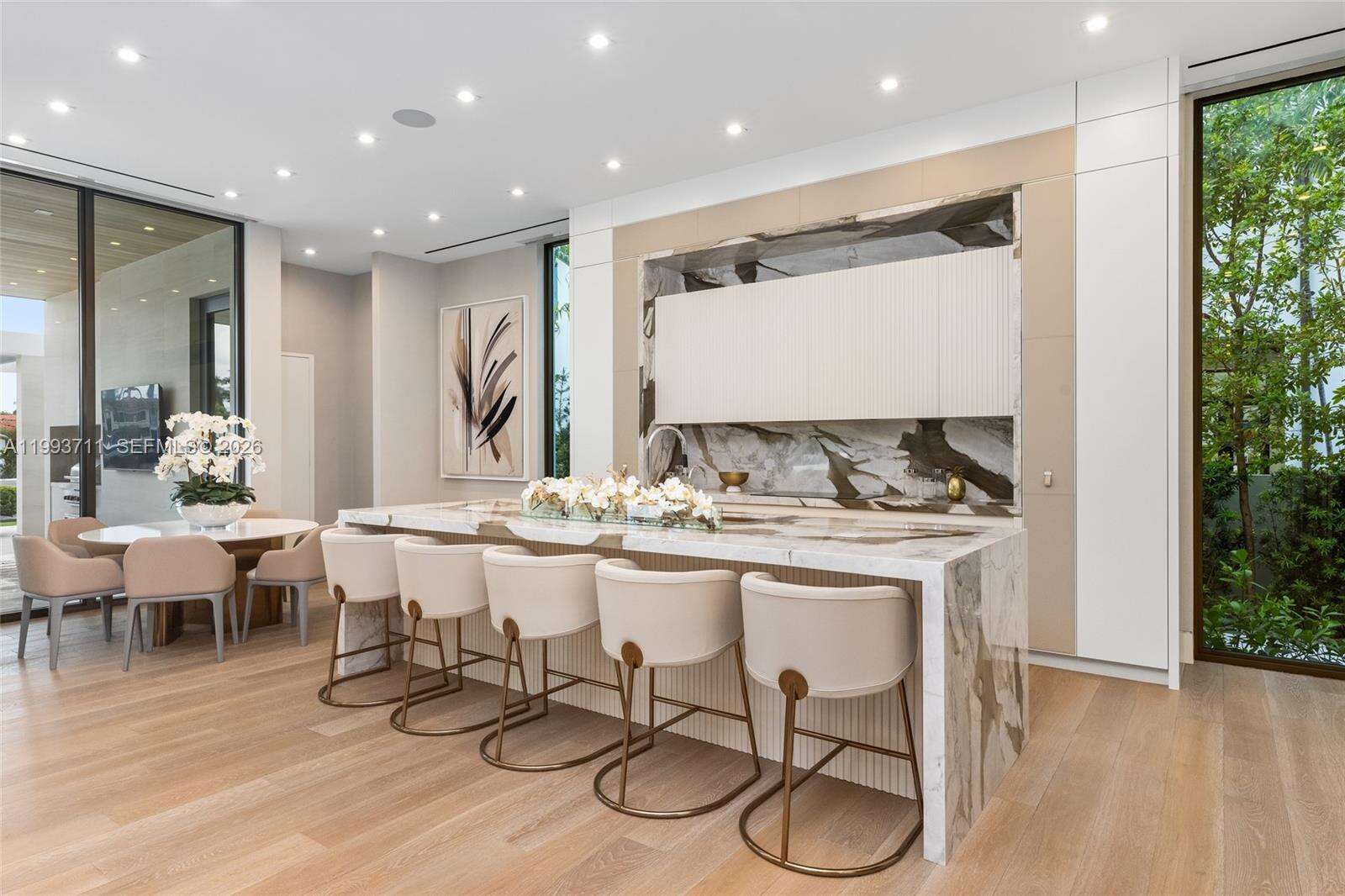 2560 Del Lago Dr, Fort Lauderdale, FL 33316 | Picture 11