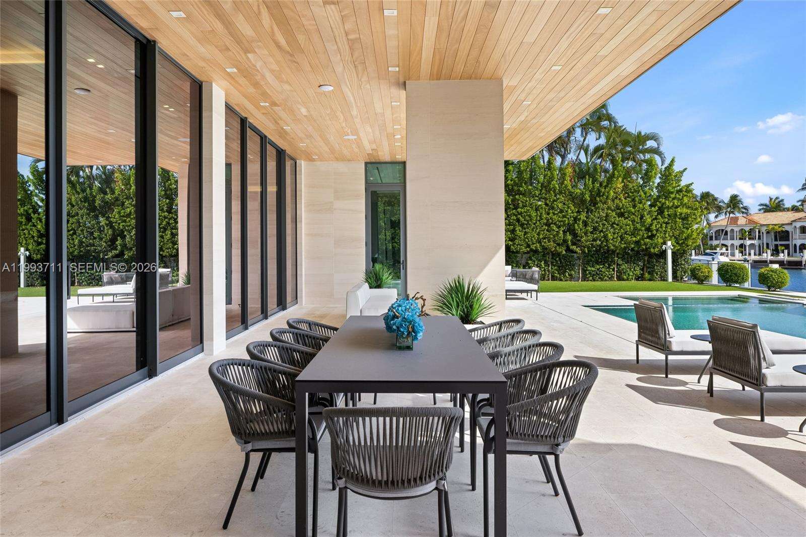 2560 Del Lago Dr, Fort Lauderdale, FL 33316 | Picture 26