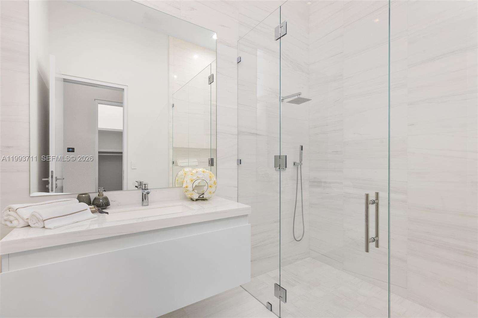 2560 Del Lago Dr, Fort Lauderdale, FL 33316 | Picture 32