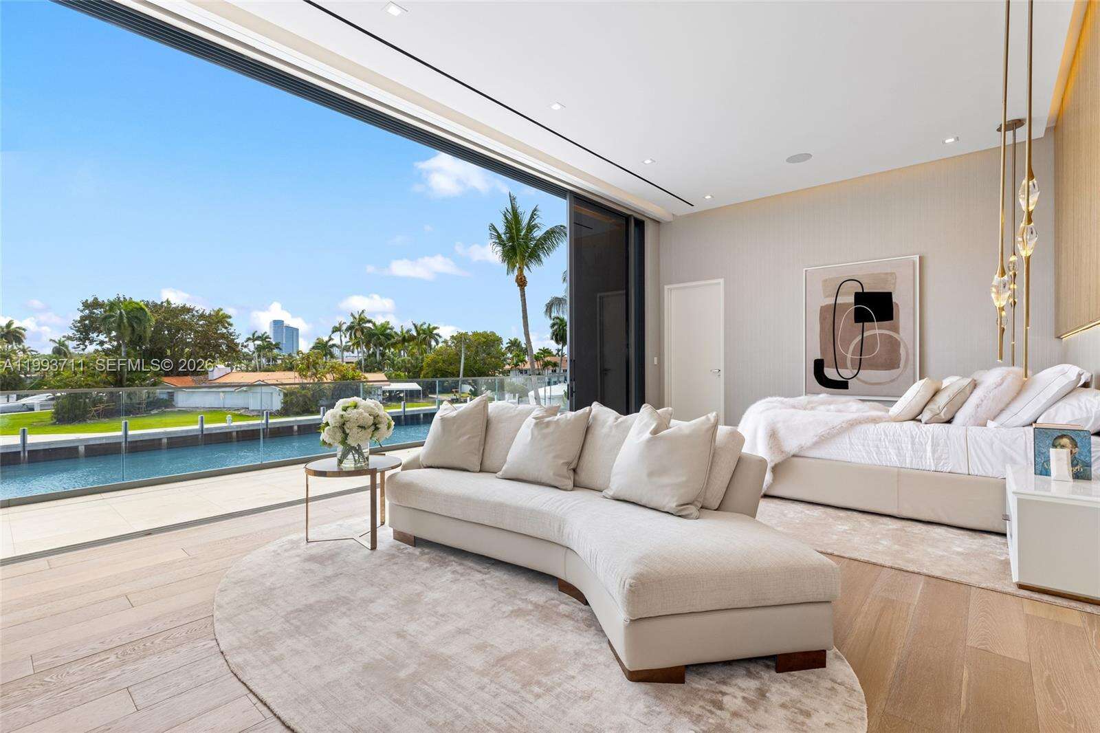 2560 Del Lago Dr, Fort Lauderdale, FL 33316 | Picture 35