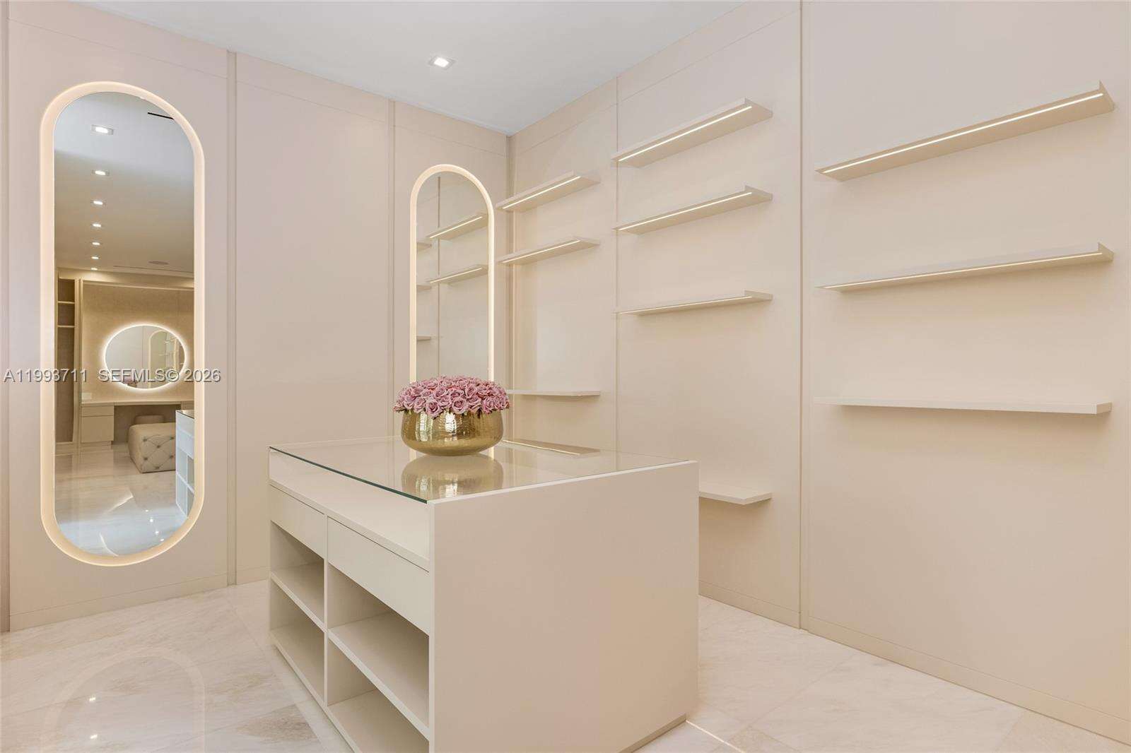 2560 Del Lago Dr, Fort Lauderdale, FL 33316 | Picture 44