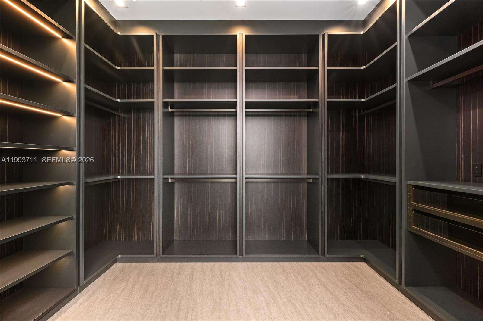 2560 Del Lago Dr, Fort Lauderdale, FL 33316 | Picture 49