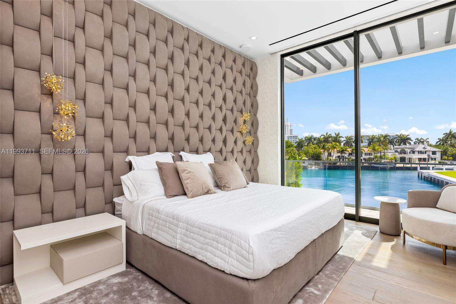 2560 Del Lago Dr, Fort Lauderdale, FL 33316 | Picture 51