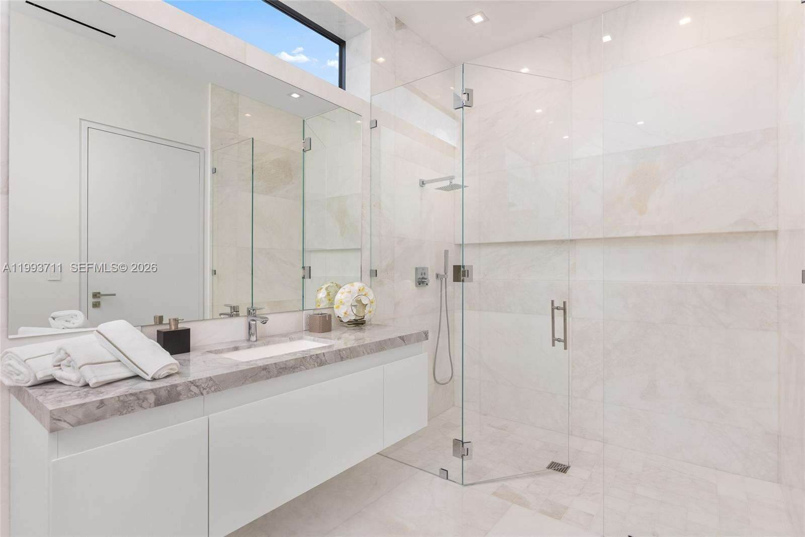 2560 Del Lago Dr, Fort Lauderdale, FL 33316 | Picture 59