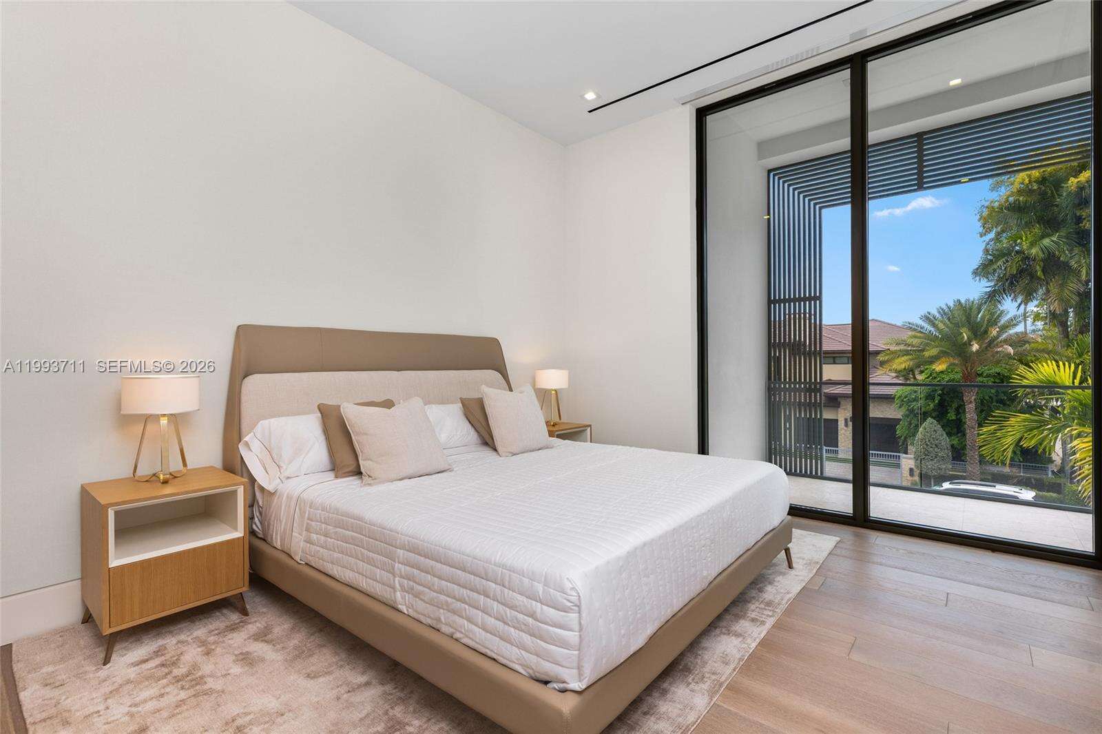 2560 Del Lago Dr, Fort Lauderdale, FL 33316 | Picture 63