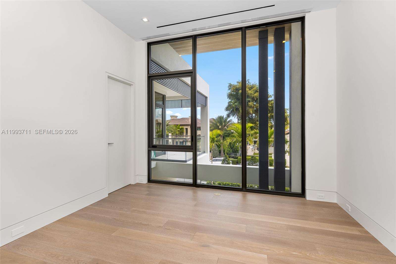 2560 Del Lago Dr, Fort Lauderdale, FL 33316 | Picture 65